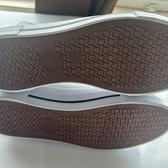 NEW Wonder Nation Girls Happy Faces & White High Top Sneakers - Shoe Size 6 - Picture 7 of 14
